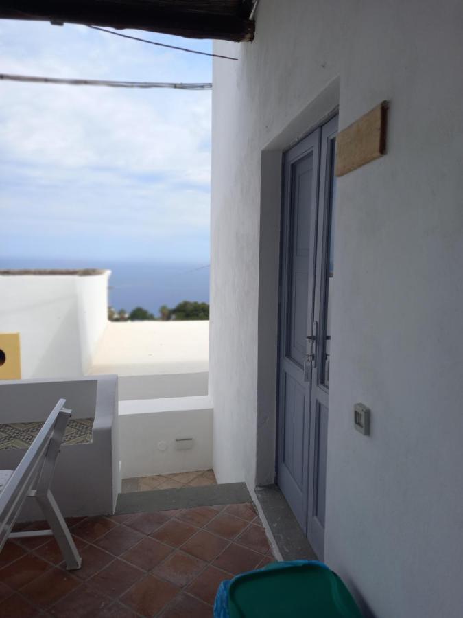 Bed & Breakfast La Casa Di Zeffiro Malfa (Salina)