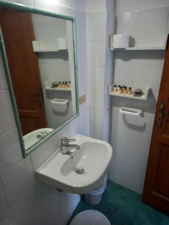 La Casa Di Zeffiro Malfa (Salina)