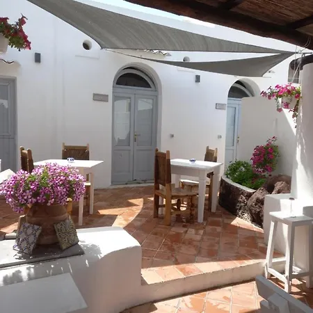 Bed and Breakfast La Casa Di Zeffiro à Malfa  Extérieur photo